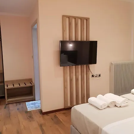 Hotell Mondeus Luxury Deskati