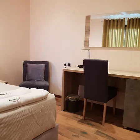 Mondeus Luxury 5* Deskati