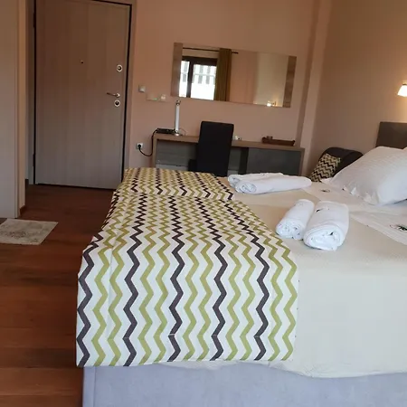 Mondeus Luxury 5* Deskati