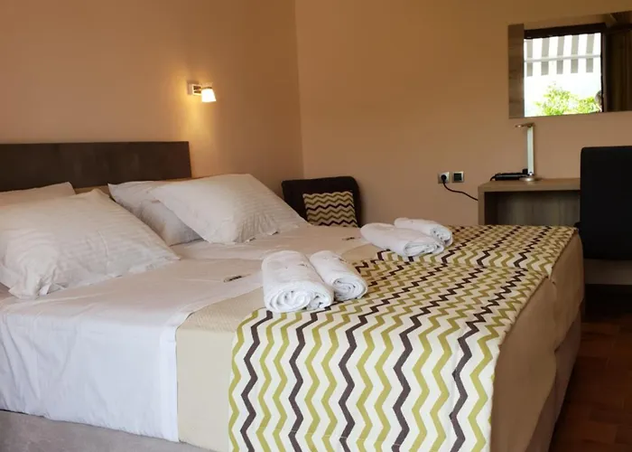 Mondeus Luxury Hotell Deskati